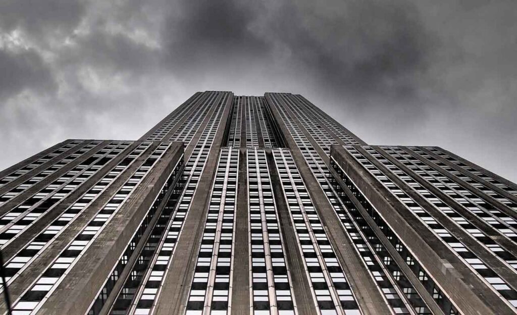 एम्पायर स्टेट बिल्डिंग के बारे में 10 चौंकाने वाले तथ्य - 10 Shocking Facts About The Empire State Building In Hindi