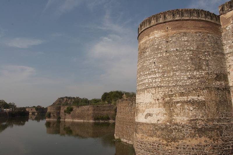 लोहागढ़ किला का इतिहास (History of Lohagarh Fort)